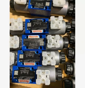 R900902095+4WRA6W30-2X/G24N9K4
