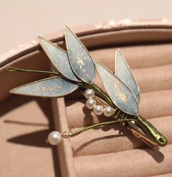 Suzhou Intangible Cultural Heritage Handmade Velvet Flower Hair Clip, Silk Thread Accessory for Hanfu and Qipao, Gift for Mom or Teacher on Teachers' Day
