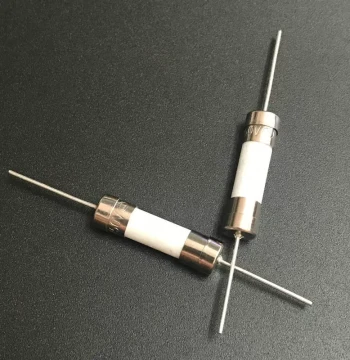 Hot Sale 5*20 Ceramic Fuse 1A 2A 3A 5A 6.3A 8A 10A 12A 15A Ceramic Double Cap with Leads