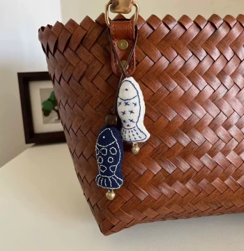 Original Embroidered Little Fish Material Kit Brooch Pendant Team Building Handmade Gift Peace Lucky Bag Sachet DIY Ethnic Style