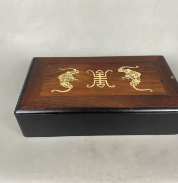 Rosewood Box with Bone-Inlaid Bat Patterns for Cultural Artifacts, Seals, or Mahjong