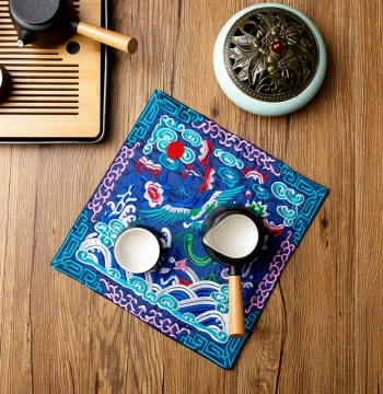 Chinese Style Phoenix Embroidered Tea Mat, Palace-Style Heat-Resistant Tea Runner, Gift for Foreign Friends
