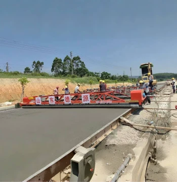 Large Concrete Three-Roller Paver, Bridge and Tunnel Road Vibrating Beam, Auger Spiral Vibration Integrated Machine