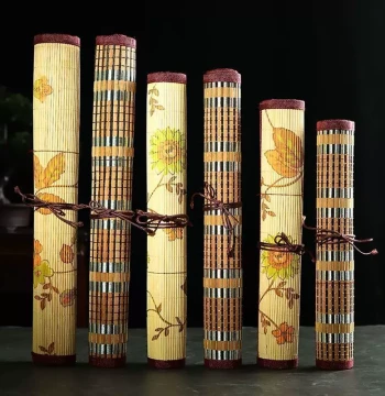 Natural Bamboo Printed Scroll-Style Brush Case for Calligraphy Supplies - Portable and Retro Design