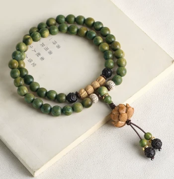 Celebrity-Style Natural Aged Green Sandalwood Lotus Luck-Bringing Multi-Wrap Bracelet and Handheld Prayer Beads, Original Creamy Scented Sandalwood Design