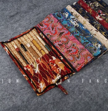 Zippered Brush Roll Case with Exquisite Printed Gold Foil Design, Handmade High-Aesthetic Portable Pen Storage