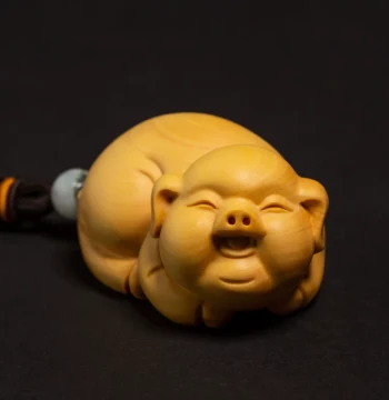 Cute Pig Carved Boxwood Pendant, Creative Handheld Ornament, Lucky Pig Wood Sculpture