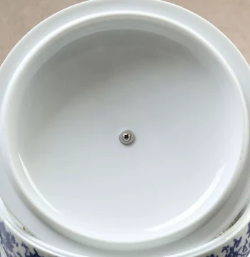 Jade Porcelain Tea Canister, Blue and White Seven-Cake Pu'er Tea Storage Jar, Large Ceramic Container, Stackable Tea Box for Awakening Tea