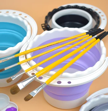 Multifunctional Collapsible Silicone Bucket – Ideal for Art Brushes, Painting, and Pigment Rinsing