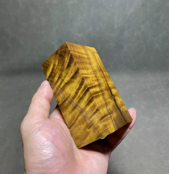 Ink-Gold Nanmu and Ebony Small Square Wood Blocks – Raw Material for Carving Gourds, Seals, Beads, and Handcrafted Ornaments