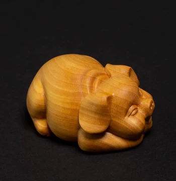 Boxwood Creative Solid Wood Premium Traditional Hand Piece, Carved Craft for Home Decor and Car Ornament, Pig Design