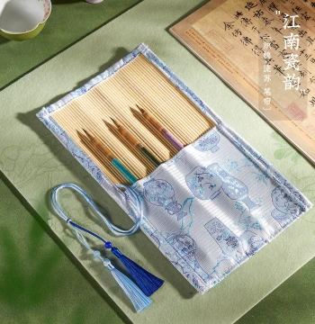 Vintage Bamboo Brush Roll with Brocade Fabric for Calligraphy and Chinese Painting