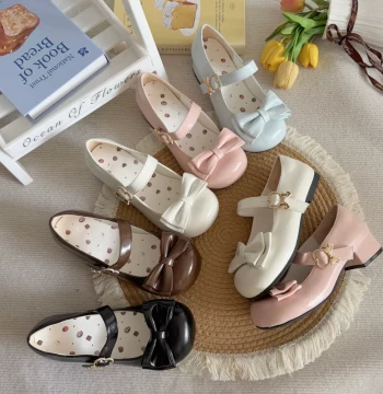 Moon Rabbit Baby Little Round Treasure Kamakura High School Classical Retro Round-Toe Lolita Shoes, C-Series Mary Janes, Hug Bear Flats 1