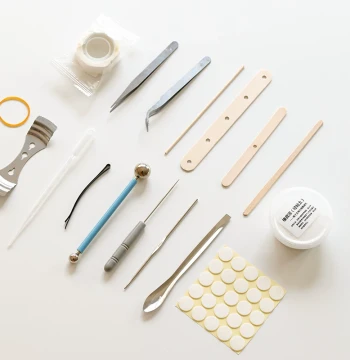 Scented Candle DIY Practical Tools Kit - Wick Holder, Piercing Needle, Tweezers, Stirring Rod, Filtering Funnel, and Portioning Spoon