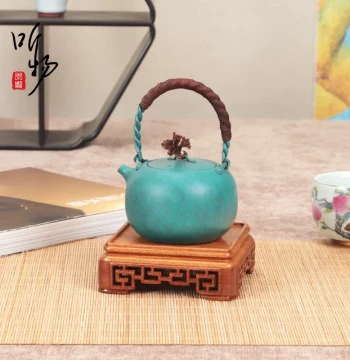 Fast Shipping Solid Wood Carved Stand (Non-Rosewood) – Integrated Wood with Return Pattern Cutouts for Teapots, Bonsai, Bronze Ware, Seals, and Collectibles, Square Elevated Design