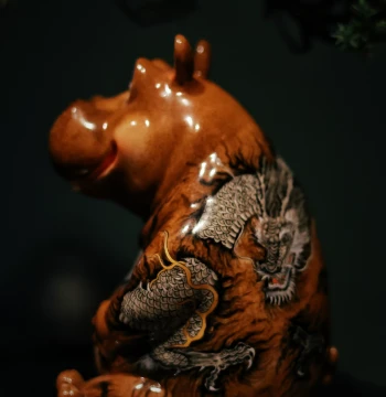 Jingdezhen Ceramic Dragon Pattern Hand-Painted Sculpture Ornament, Premium Decorative Piece