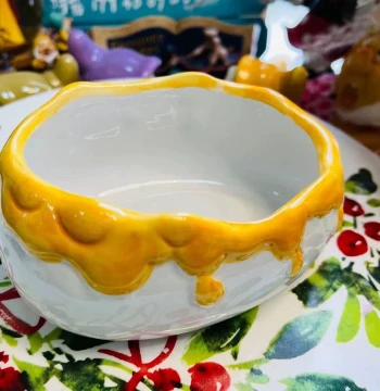 Ceramic Hamster and Golden Bear Nest, Spill-Proof Sand Bath Bowl, Creative Eggshell Toilet Hideout, Minimalist Flower Pot Storage Box