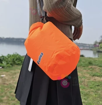 Outdoor Lightweight Wear-Resistant Storage Bag Waterproof Dry Bag for Rafting Swimming Beach Hiking