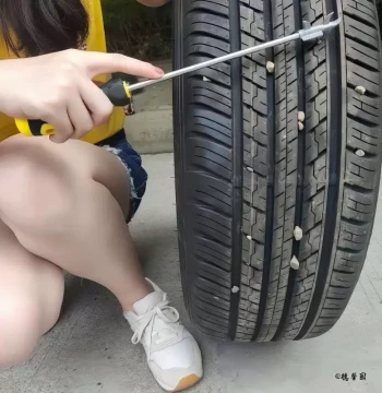 Car Tire Stone Hook, Stone Removal Tool, Rust-Resistant Pick for Multifunctional Tire Cleaning, Scraping, and Digging