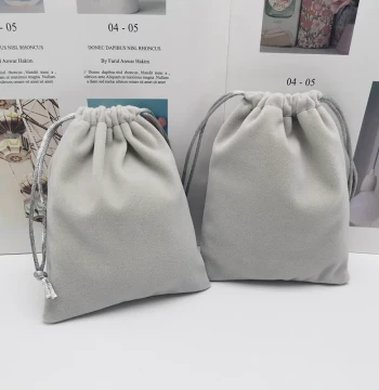 Velvet Pouches for Jewelry, Drawstring Bags for Seals and Collectibles, Small Storage Sacks for Cultural Artifacts