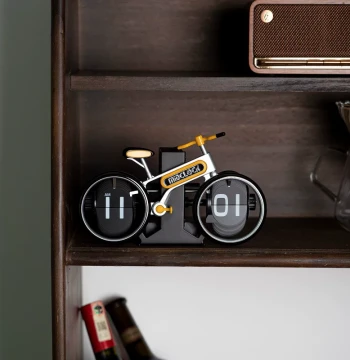Creative Bicycle Flip Clock - Unique Desktop Decorative Timepiece and Gift