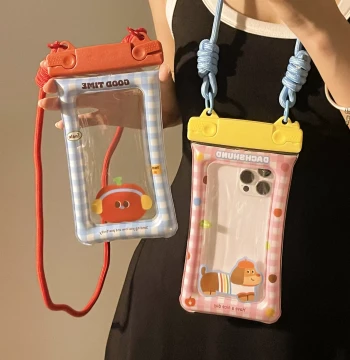 Touchscreen Waterproof Phone Pouch for Swimming and Rafting, Sealed Bag for Beach, Sand, Snorkeling, and Underwater Photography