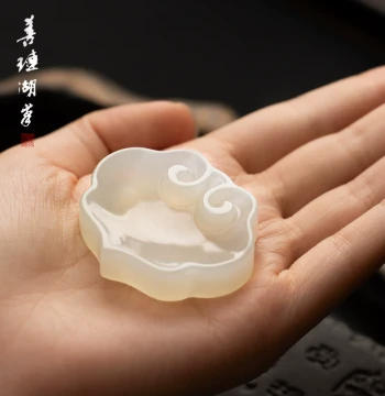 Shanlian Hubr Xiuyu Jade Ink Dish with Brush Rest – Multi-Function Portable Calligraphy Set, Perfect Cute Gift in Box