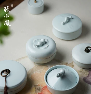 Zhang Xiaofeng Ceramic Hotpot-Style Small Inkstone, Specialized for Beginner Calligraphy, Anti-Evaporation Ink Stick, Prevents Drying, Suitable for Small Regular Script, Ink Dish, Ink Box, Ink Pool, Porcelain