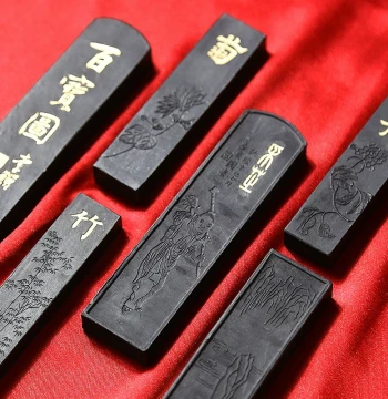 Fubixing Huizhou Ink Stick, National Intangible Cultural Heritage, Developed by Wang Aijun, Hu Kaiwen Pine Soot and Tung Oil Soot Aged Ink Stick for Calligraphy and Painting, Four Treasures of the Study