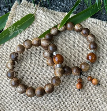 Youye Qingqing 'Viewing Mist Far from Noise' Original Chinese Design Qinan Agarwood Single-Loop Couple Bracelet Wenwan