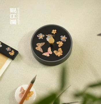 Guan Jiang Lan New Arrival: Butterfly Inkstone Dish with Floral Design - Traditional Chinese Scholar's Desk Ornament