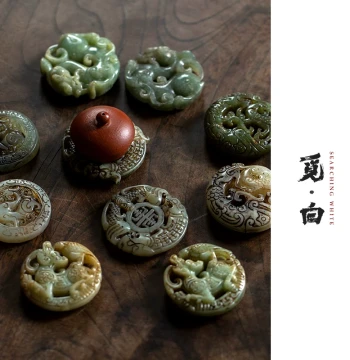 Mibai Ancient Jade Lid Rest, Carved Jade Collectible, Studio Paperweight, Tea Ceremony Accessory, Elegant Display, Antique-Style Jade Pendant Holder
