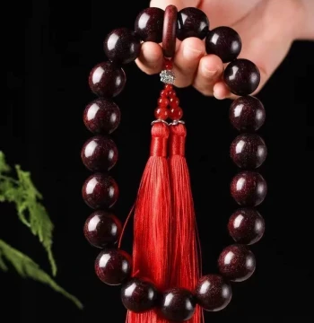 Men's Small-Leaf Red Sandalwood Bracelet with Golden Stars, Agarwood Prayer Beads, and Nanmu Wood Car Pendant