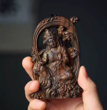 Agarwood Carved Water-Moon Guanyin Pendant Necklace - Handheld Ornament, Car Hanging, or Buddhist Amulet