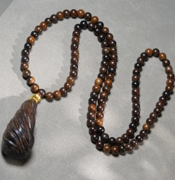 Bodhisattva Qichen Agarwood 108-Bead Necklace with Freeform Pendant, Buddhist Prayer Beads, Wooden Bracelet for Collectibles
