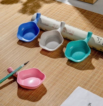 Plum Blossom Ink Dish Set for Calligraphy - Multi-functional Plastic Ink Tray, Brush Rest, and Inkstone for Students and Chinese Painting