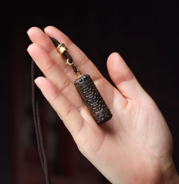 Agarwood Dzi Bead Pendant Necklace, Peace Buckle Car Charm, Handheld Ornament, Unisex Couple Neckwear, Sweater Chain Drop
