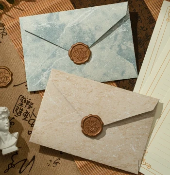 Aili Gold-Embossed Letter and Envelope Set - Premium Romantic Handwritten Stationery for Gifts, Graduation, or Teacher's Day