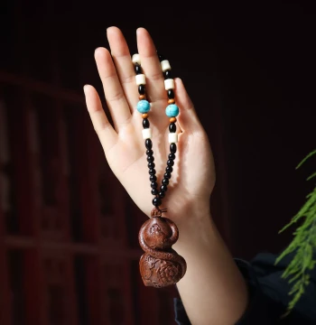 Agarwood Spiritual Snake Gourd Hand-Held Ornament, Car Rearview Mirror Hanging Charm for Safe Travels, Interior Pendant Accessory