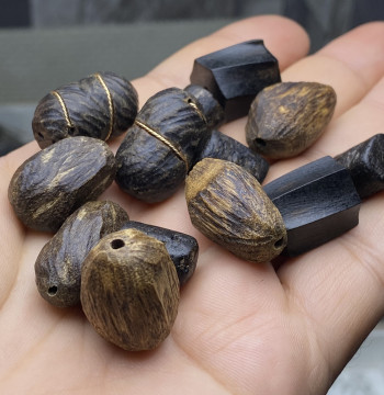 Natural Agarwood Irregular Barrel Bead Bracelet, Necklace, Cultural Play Amber DIY Accessories and Charms, Trendy