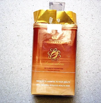 Rare Early Soft-Pack Lanzhou Cigarette Box with Small Warning Text - Vacuum-Sealed 3D Collectible (No Cigarettes Sold)