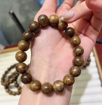 Authentic Kalimantan Agarwood Bracelet 108 Beads Unisex Agarwood Prayer Beads Natural Incense Wood