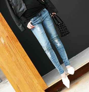 BELLYWEAR Maternity Denim Belly Support Pants for Spring and Autumn, Slim-Fit Skinny Pencil Jeans for Trendy Moms