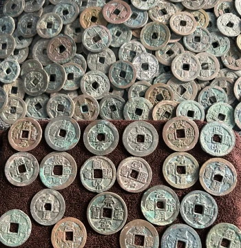 Song Dynasty Chongbao, Tongbao, and Yuanbao Cash Coins in Denominations of One, Two, and Ten, Including Xining, Zhenghe, Xuanhe, Shaosheng, Yuanfeng, and Daguan Eras