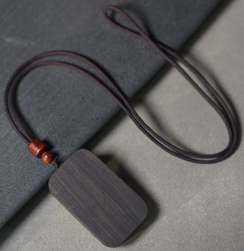 Bodhisattva Qi Agarwood Plain Safety Amulet Pendant for Necklace and Collectible Craft