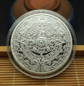 Mayan Commemorative Coin Pyramid Sundial Gold-Silver Plated Lucky Coin Creative Gift Cultural Totem Novelty Coin