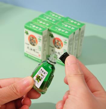 25 Bottles of Fengyoujing Essential Oil - Muyichen Summer Mosquito Repellent, Anti-Itch, Refreshing & Alertness-Boosting Tiger Head Formula, 3ml Antibacterial Liquid