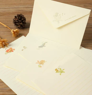 A5 Creative Stationery Set: 3 Envelopes & 6 Sheets, Premium Western-Style Elegant Gold-Foil Pattern on Beige Eye-Care Paper