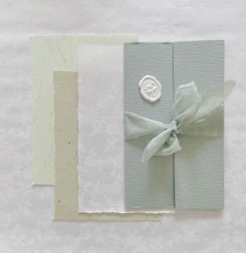 mixsilk Green Ribbon Envelope Romantic Letter Set for Couples, Friends, and Confessions