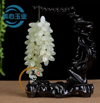 Natural Liaoning Xiuyan Jade Grape Cluster Ornament, Modern New Chinese Style Decor for Living Room